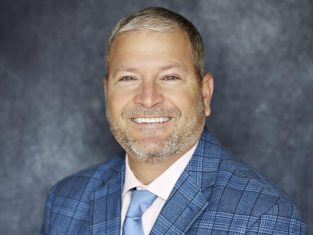 Loan Officer Lloyd Fiedler